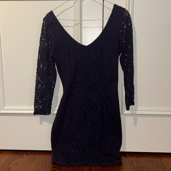 Abercrombie & Fitch Navy Lace Dress - Picture 1 of 2